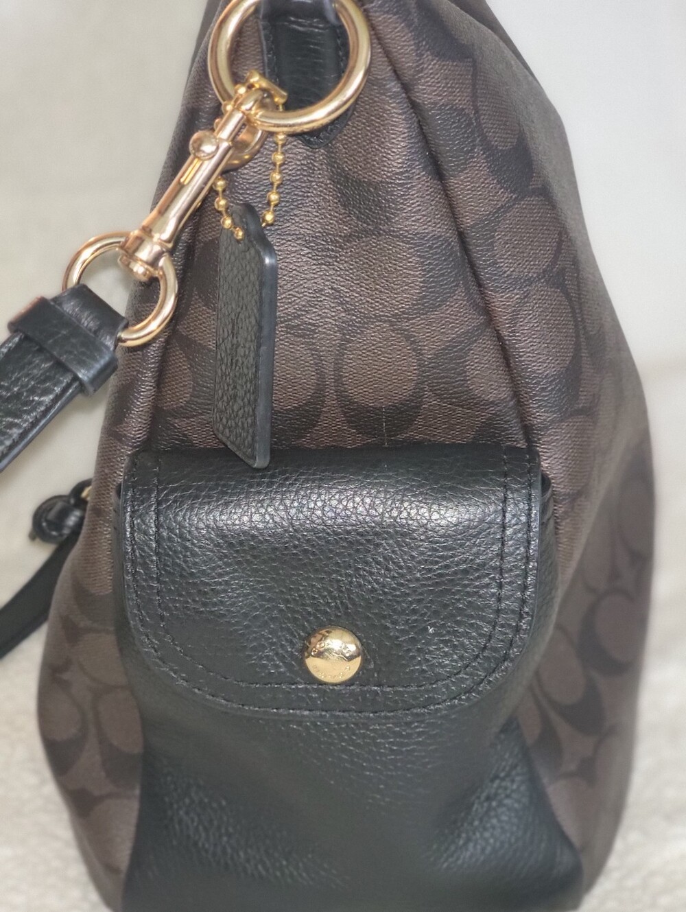 Coach Brown and Black Signature Canvas Crossbody Bag with Matching Wallet. - Picture 10 of 16